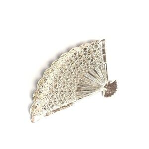 Unmarked | Dining | Fenton Glass Fan Shaped Vanity Tray 5x7 Daisy ...